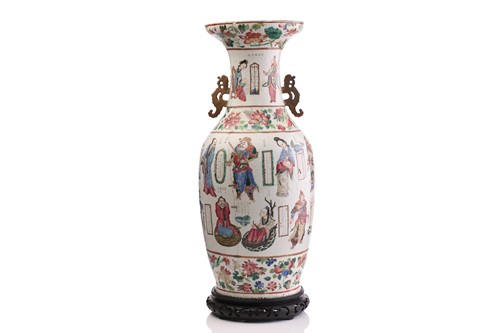 Lot 193 - A large Chinese Wu Shuang Po vase, Qing, 19th...