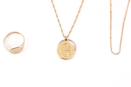 Lot 96 - A small aggregation of 9ct gold jewellery;...