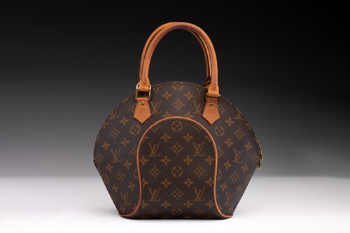 Lot 295 - Louis Vuitton - Ellipse MM bag, in monogram...