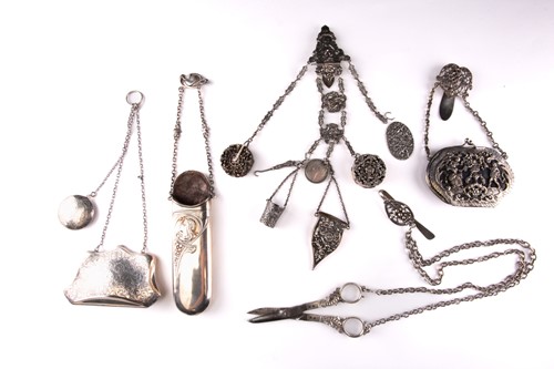 Lot 417 - A Victorian/Edwardian silver purse by Samuel...