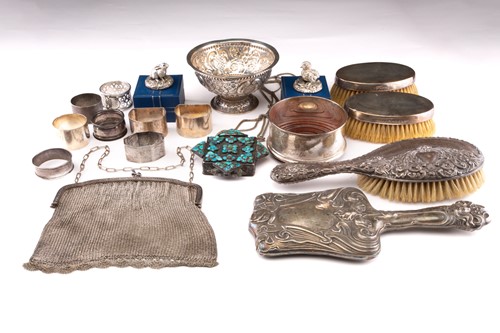 Lot 399 - A Victorian silver sugar bowl, circular with...