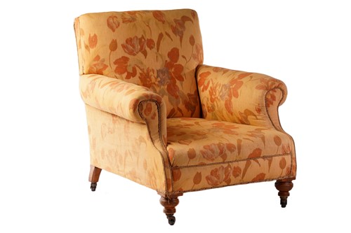 Lot 317 - An Edwardian scroll-backed "Country House"...