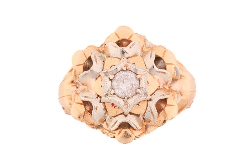 Lot 14 - A dress ring set with a synthetic spinel,...
