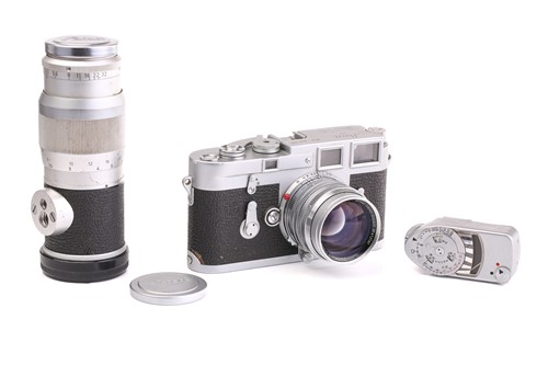 Lot 465 - A Leica M3 camera fitted with a Sumarit f=5...