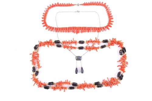 Lot 294 - A small collection of precious coral jewellery,...