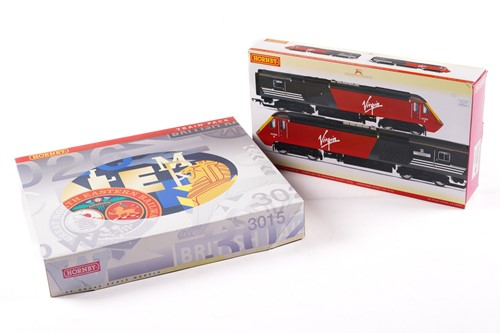 Lot 401 - A boxed Hornby OO Gauge R2704 Virgin Trains...