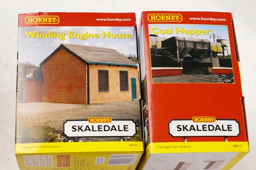 Lot 406 - Ten boxed Hornby OO Gauge items, comprising...