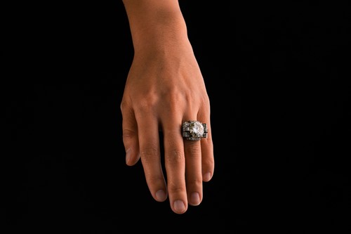 Lot 270 - An Art Deco style diamond cocktail ring,...