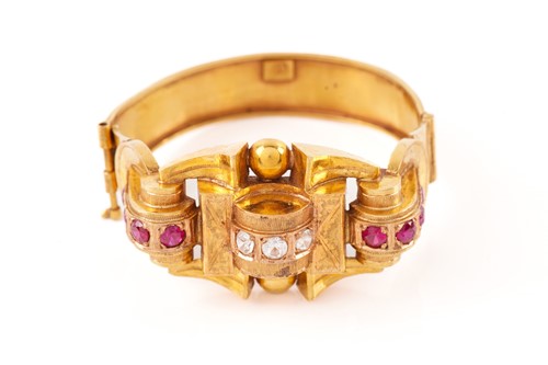 Lot 210 - A yellow metal bangle bracelet, in the...