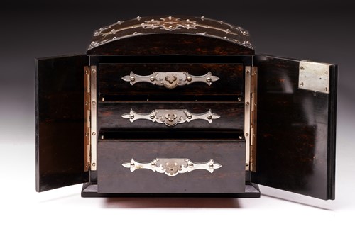 Lot 10 - A Victorian slightly dome-topped figured...