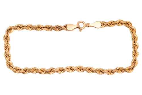 Lot 11 - A group of 9ct yellow gold jewellery, to...