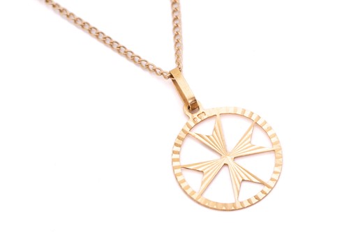 Lot 11 - A group of 9ct yellow gold jewellery, to...