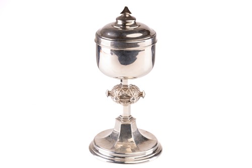 Lot 461 - A silver ciborium, R & T Washbourne Ltd,...