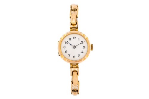 Lot 441 - An early 20th century 9ct gold ladies...