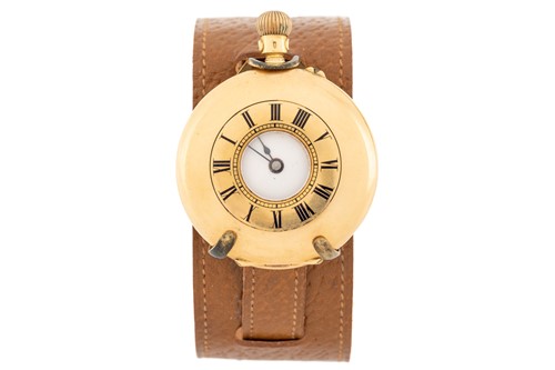 Lot 440 - An 18ct gold half hunter fob watch, the white...