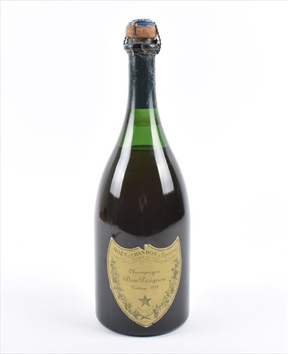 Lot 322 - A bottle of Dom Perignon 1959 Champagne Moet...