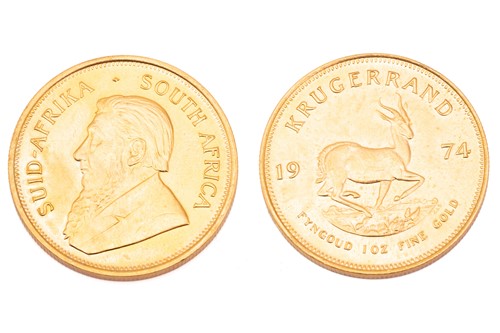 Lot 344 - A 1oz 22ct gold South Africa Krugerrand, 1974