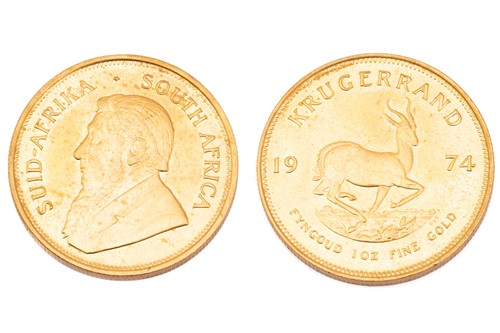 Lot 350 - A 1oz 22ct gold South Africa Krugerrand, 1974
