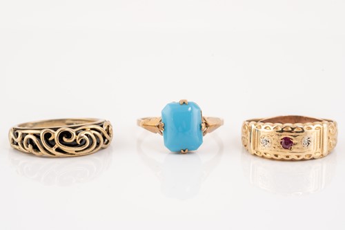 Lot 157 - Five gem-set rings in 9ct gold and another; to...