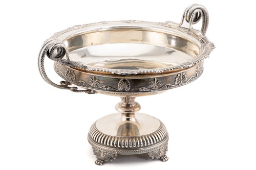 Lot 404 - A large George V silver pedestal bowl,...