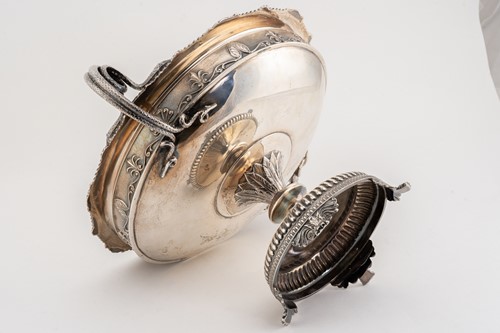Lot 404 - A large George V silver pedestal bowl,...