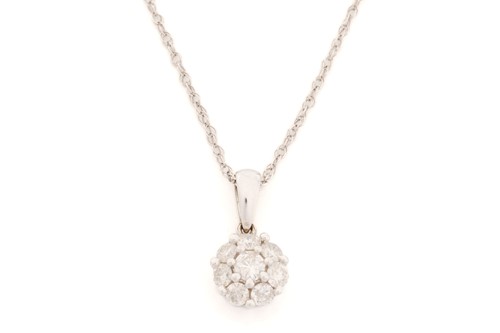 Lot 202 - A diamond set cluster pendant and chain,...
