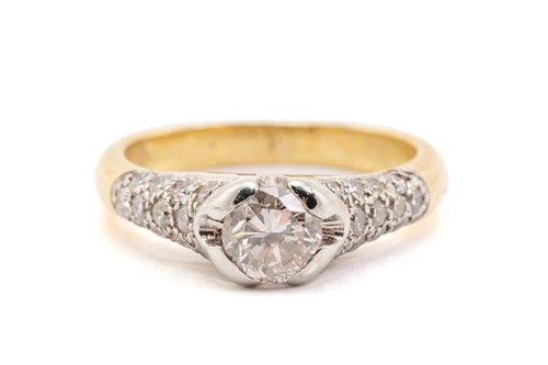 Lot 297 - A single stone diamond ring, with diamond-set...