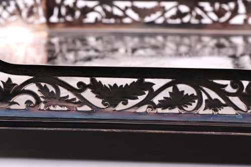 Lot 495 - A large late Victorian silver tray, Sheffield...