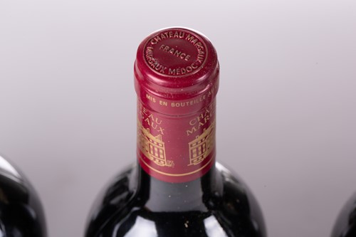 Lot 268 - A twelve bottle case of Chateau Margaux 1989...