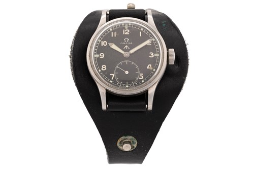 Lot 373 - An Omega ' Dirty Dozen' WWW Y 4716 watch,...