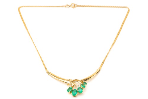 Lot 24 - A necklace set with emeralds and diamonds, the...
