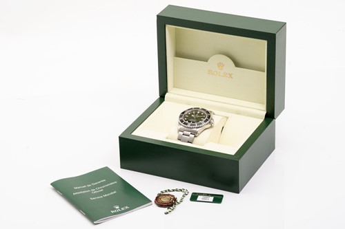 Lot 373 - A Rolex Submariner ref. 14060M featuring an...