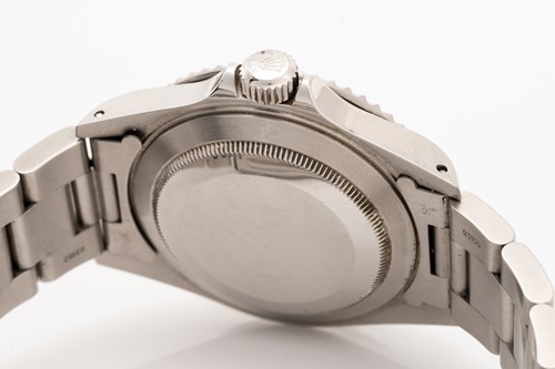 Lot 373 - A Rolex Submariner ref. 14060M featuring an...