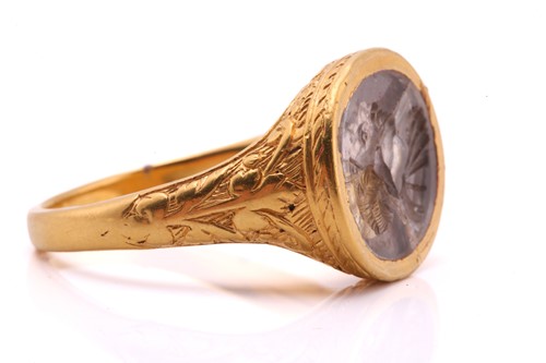 Lot 273 - A Post-Medieval intaglio ring, circa 1575-1650,...