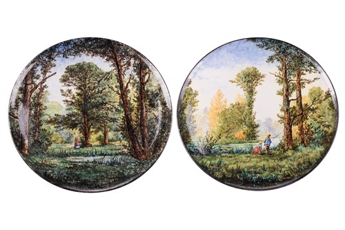 Lot 208 - A pair of Gien pottery chargers, early 20th...