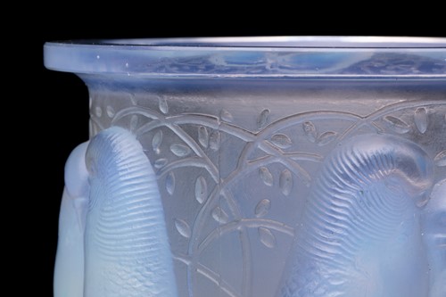 Lot 154 - René Lalique, a 'Ceylon' pattern vase, No.905,...