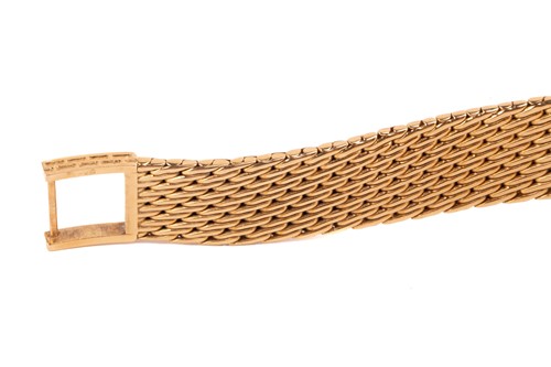 Lot 362 - A Patek Philippe Ellipse d´Or 18k yellow gold...
