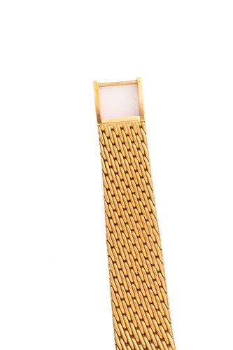 Lot 362 - A Patek Philippe Ellipse d´Or 18k yellow gold...