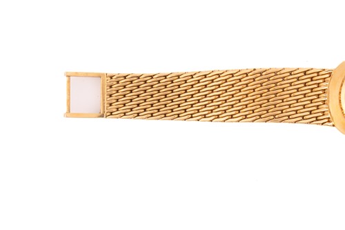 Lot 362 - A Patek Philippe Ellipse d´Or 18k yellow gold...