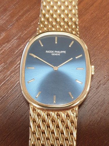 Lot 362 - A Patek Philippe Ellipse d´Or 18k yellow gold...