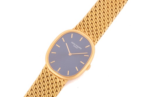 Lot 362 - A Patek Philippe Ellipse d´Or 18k yellow gold...