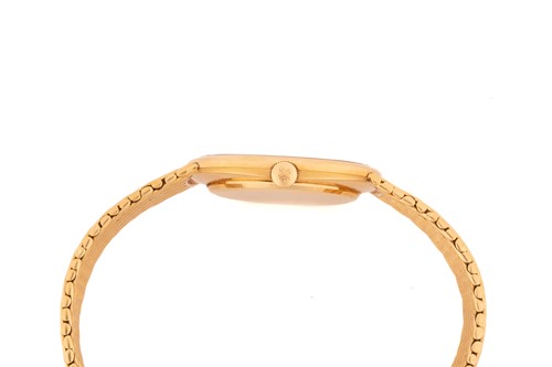 Lot 362 - A Patek Philippe Ellipse d´Or 18k yellow gold...