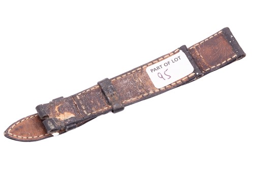 Lot 345 - A Patek Philippe Calatrava 18k yellow gold...
