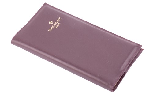 Lot 345 - A Patek Philippe Calatrava 18k yellow gold...