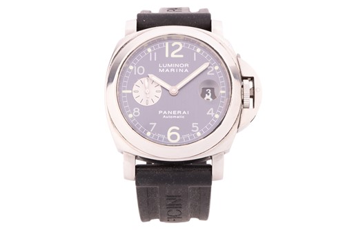 Lot 331 - A Panerai Luminor Marina automatic PAM0086,...