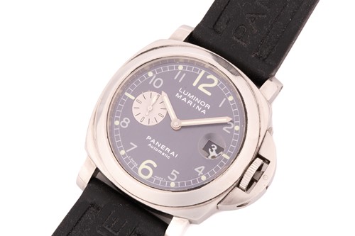 Lot 331 - A Panerai Luminor Marina automatic PAM0086,...