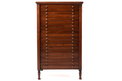 Lot 196 - An Edwardian mahogany Wellington-type...