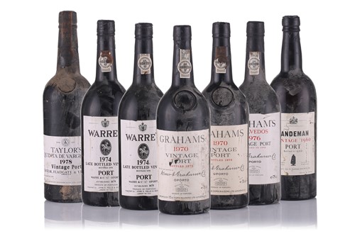 Lot 32 - Seven bottles of port comprising: two bottles...