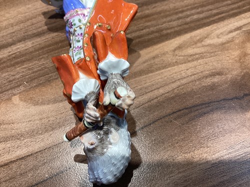 Lot 186 - Eight Meissen Monkey Band (affankapelle)...