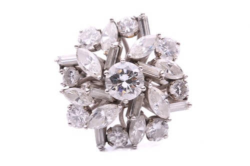 Lot 13 - A diamond spray ring, in the centre of the...